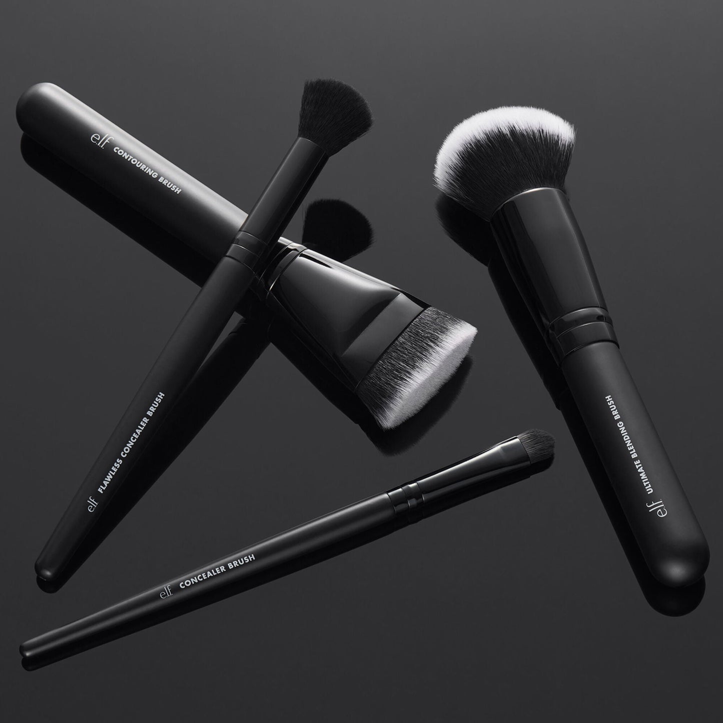 foundation-and-concealer-brush-set-q8 12142020_ComplexionPerfection-FaceBrush_0028_FocusBracket-MAIN_V2_IGF.jpg