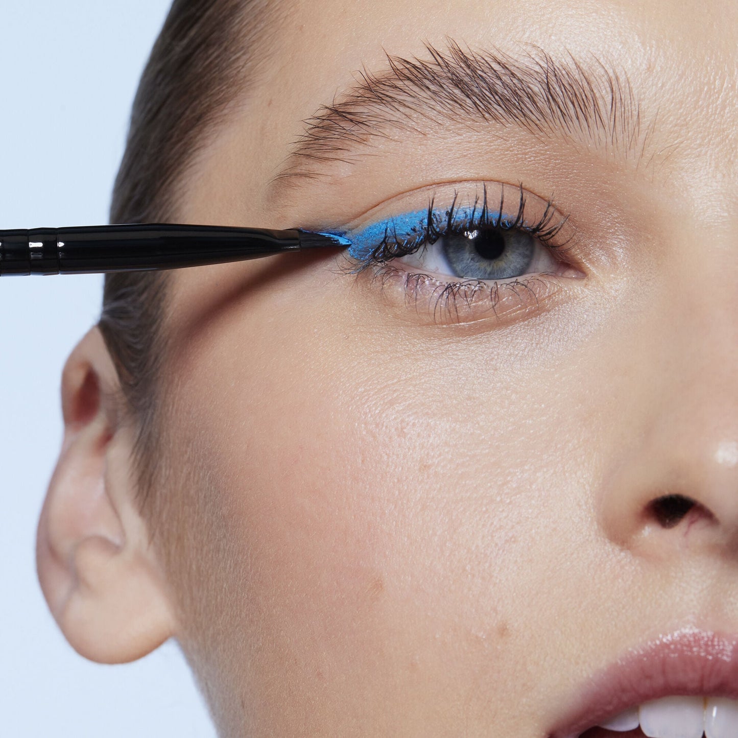 wing-it-liner-brush-o7 84091_Winged_Eyeliner_Brushy.jpg