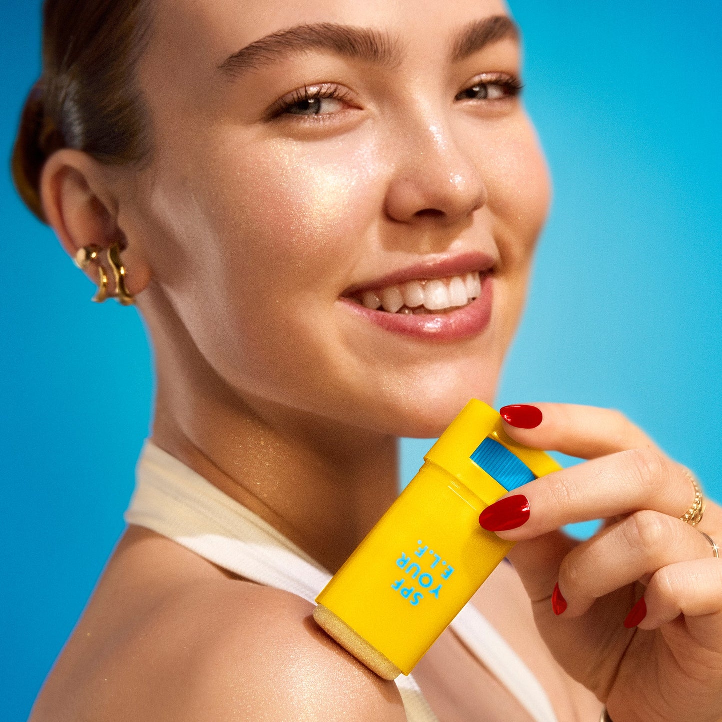 suntouchable-invisi-stick-spf-50-glitz-o0 030526_SKIN_Haley_Invisistick-Glitz_0987_w3QC_IGF.jpg