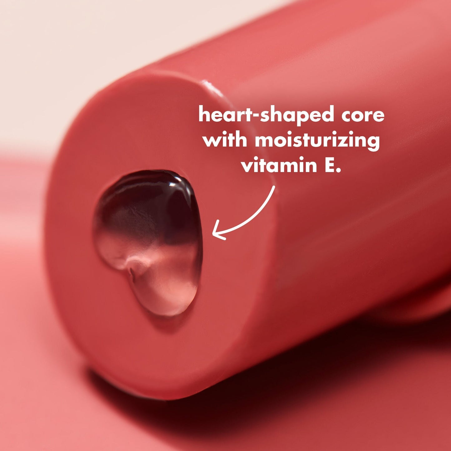 hydrating-core-lip-shine-i4 0326_EDU_HydratingCoreLipShine_PRODUCTINFO_b4236e19-37d0-403e-bb87-078193a88006.jpg