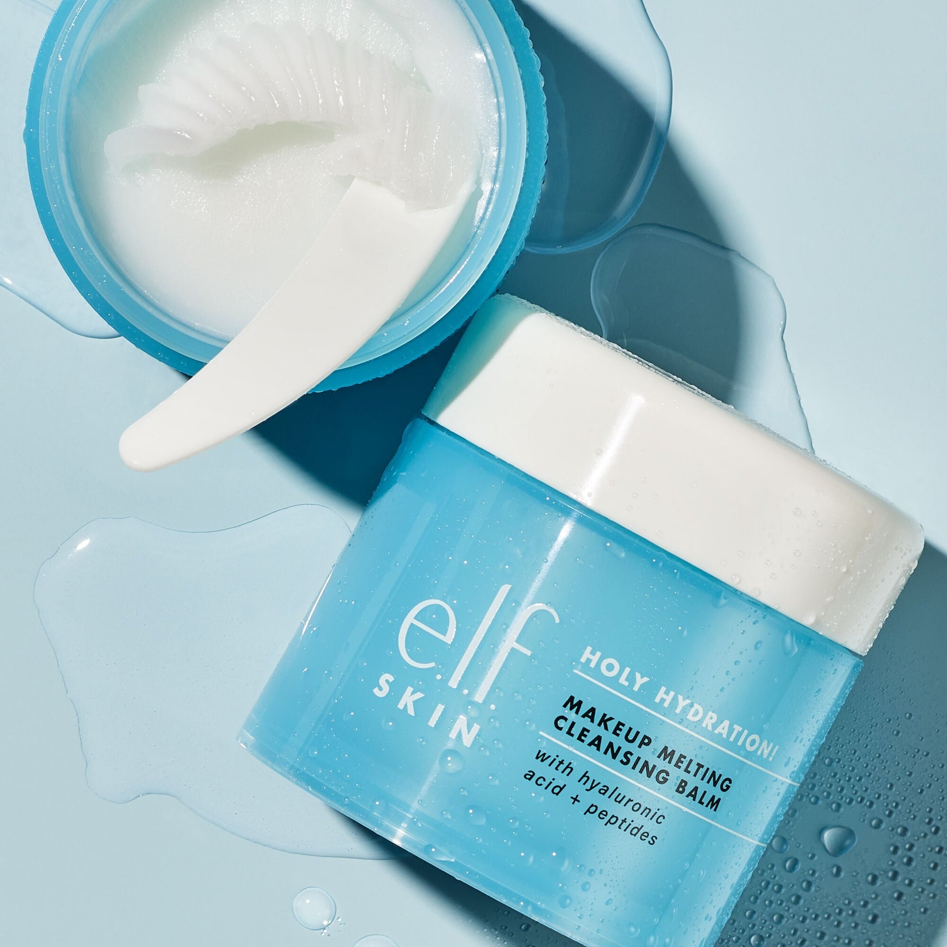 holy-hydration-makeup-melting-cleansing-balm-l5 040422_HolyHydration_Makeup_Melting_Cleansing_Balm_0486_COMP_IGF_42230544-e497-4b93-8d42-3ca97aad8cf1.jpg
