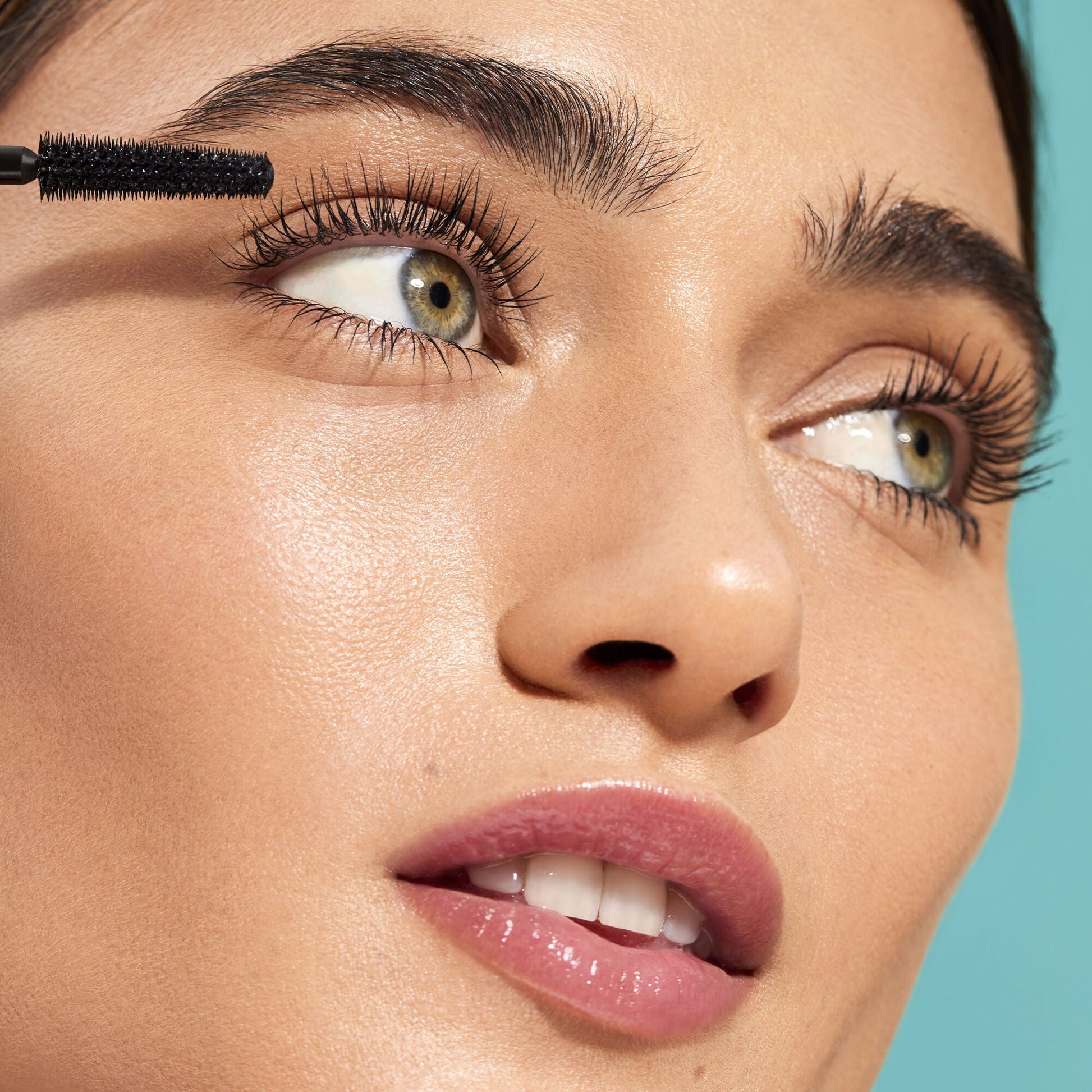 lash-xtndr-mascara-h0 060623_Lexi_LashXtndr_Look1_093_v4_RGB_IGF.jpg