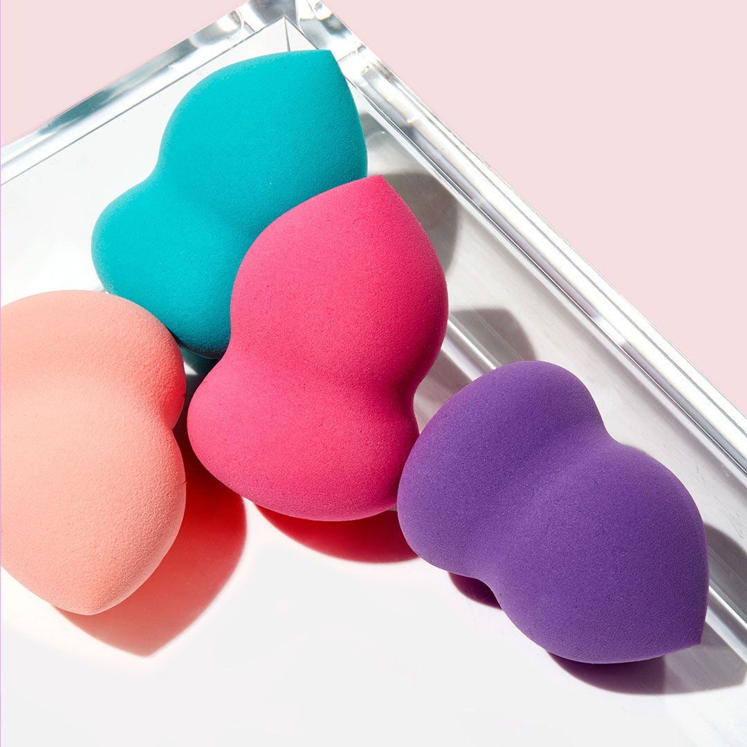 blending-sponge-peach-q0 0619_SocialIGF_Sponges4.jpg