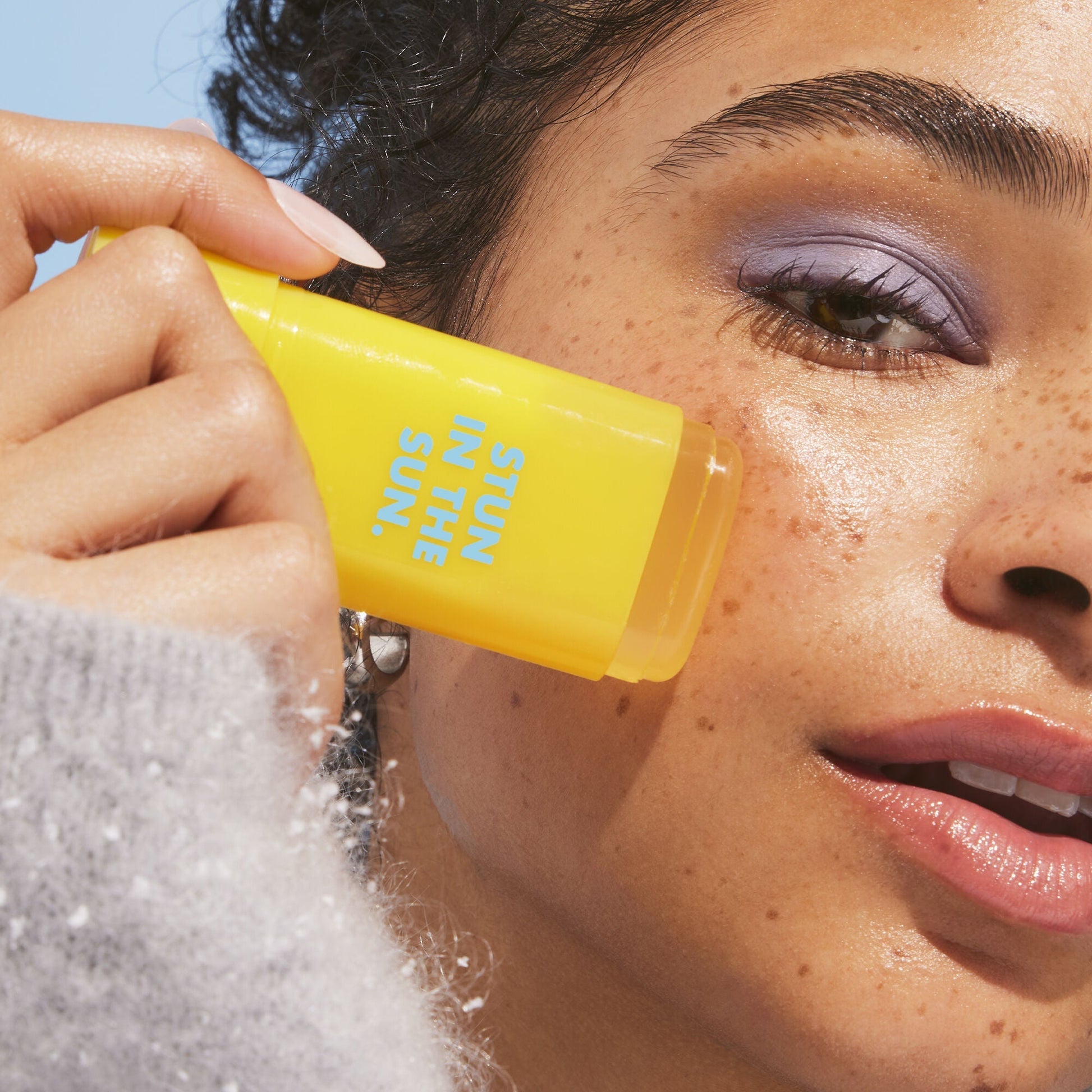 suntouchable-invisi-stick-spf-50-e6 091924_Aiyana_Sunwich2_2468_FINAL_RGB_IGF2.jpg