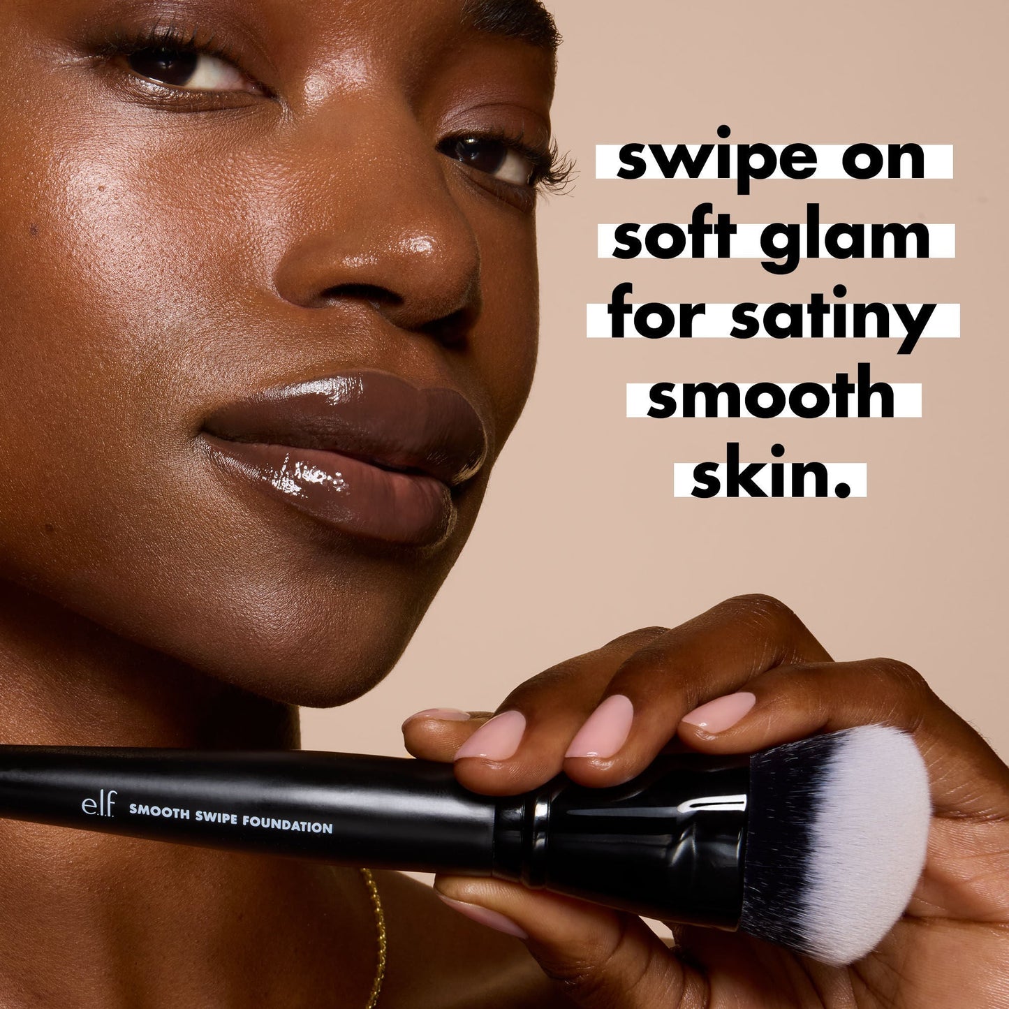 smooth-swipe-foundation-brush-c3 0925_EDUCATION_SMOOTHSWIPEFOUNDATIONBRUSH_PAIRING_20FOUNDATION_20_20BRUSH_20OPTION2.jpg
