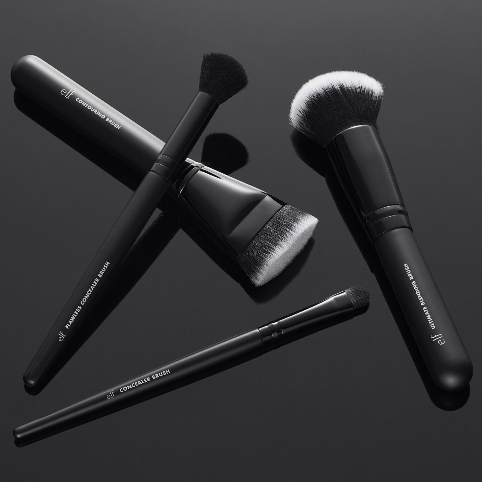 foundation-and-concealer-brush-set-q8 12142020_ComplexionPerfection-FaceBrush_0028_FocusBracket-MAIN_V2_IGF.jpg
