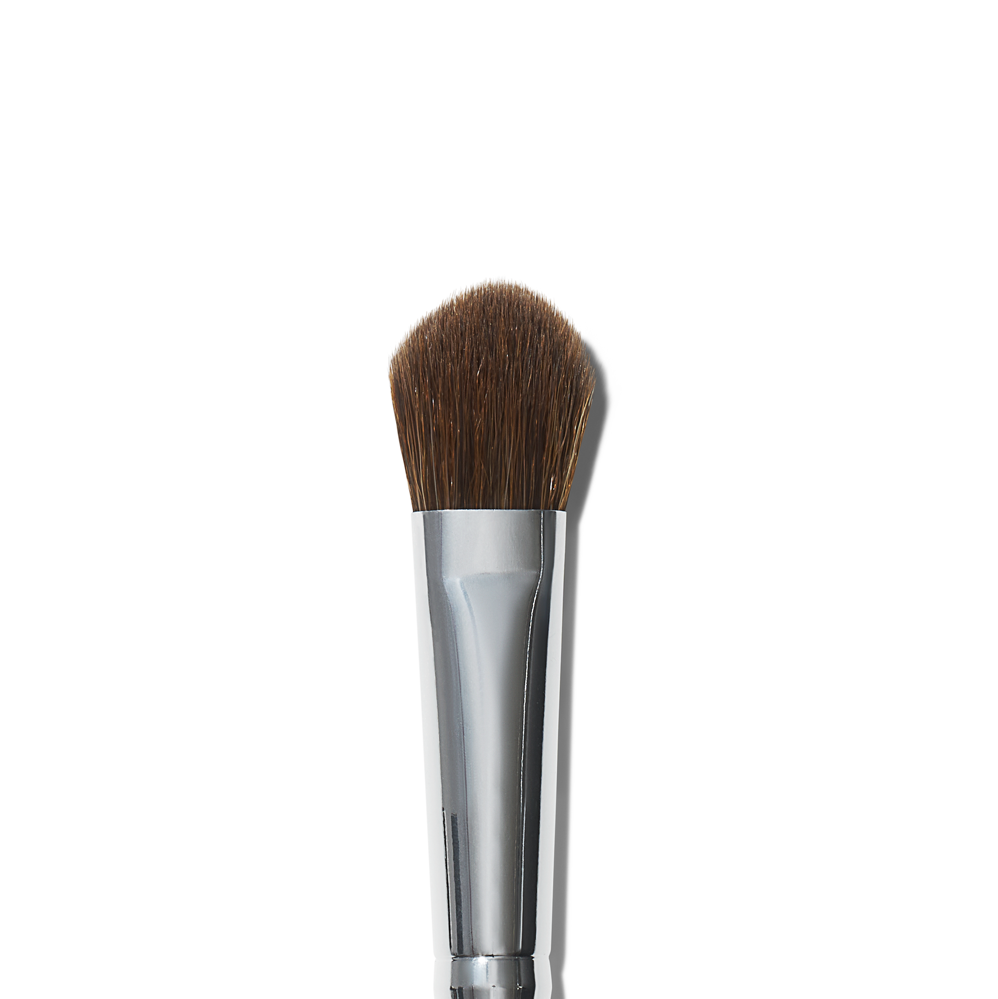 wide-tapered-eyeshadow-brush-q9 21994_MACRO_R.png