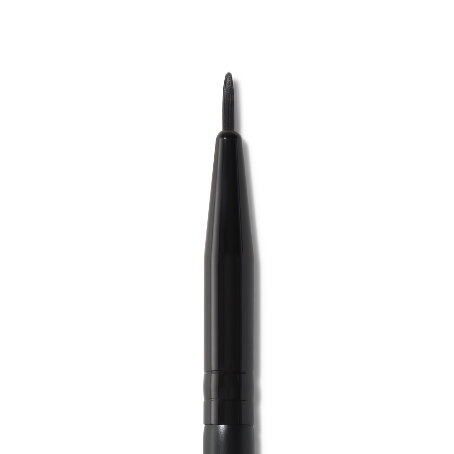 ultra-fine-eyeliner-brush-d3 81915_detail_R.png